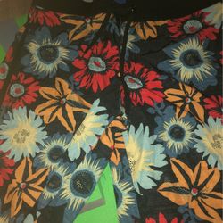 Swim trunks / Flower Pattern
