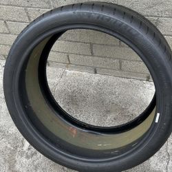 295/30ZR21 Michelin Pilot Sport 4S