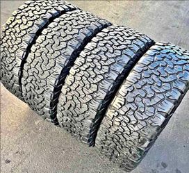 🎃 275 70 18 Bfgoodrich ko2 tires Con 80% de Vida Las 4