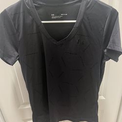 Under armor Women’s Shirt 