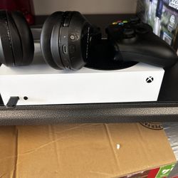 Xbox Series S Plus Extras