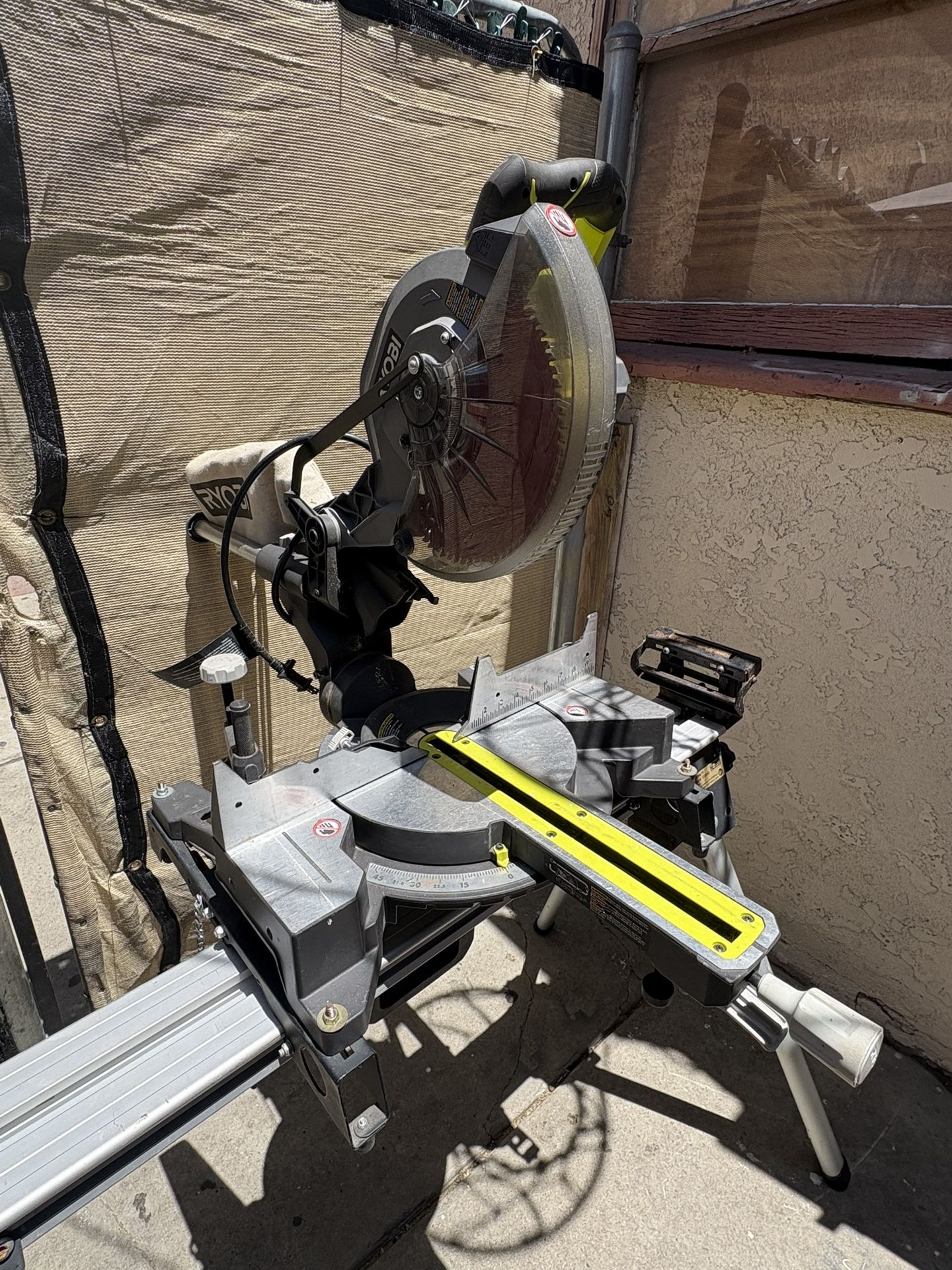 RYOBI Miter Saw 10”