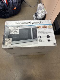 Hamilton Beach Microwave 1.1 Cu Ft (1100W) Stainless