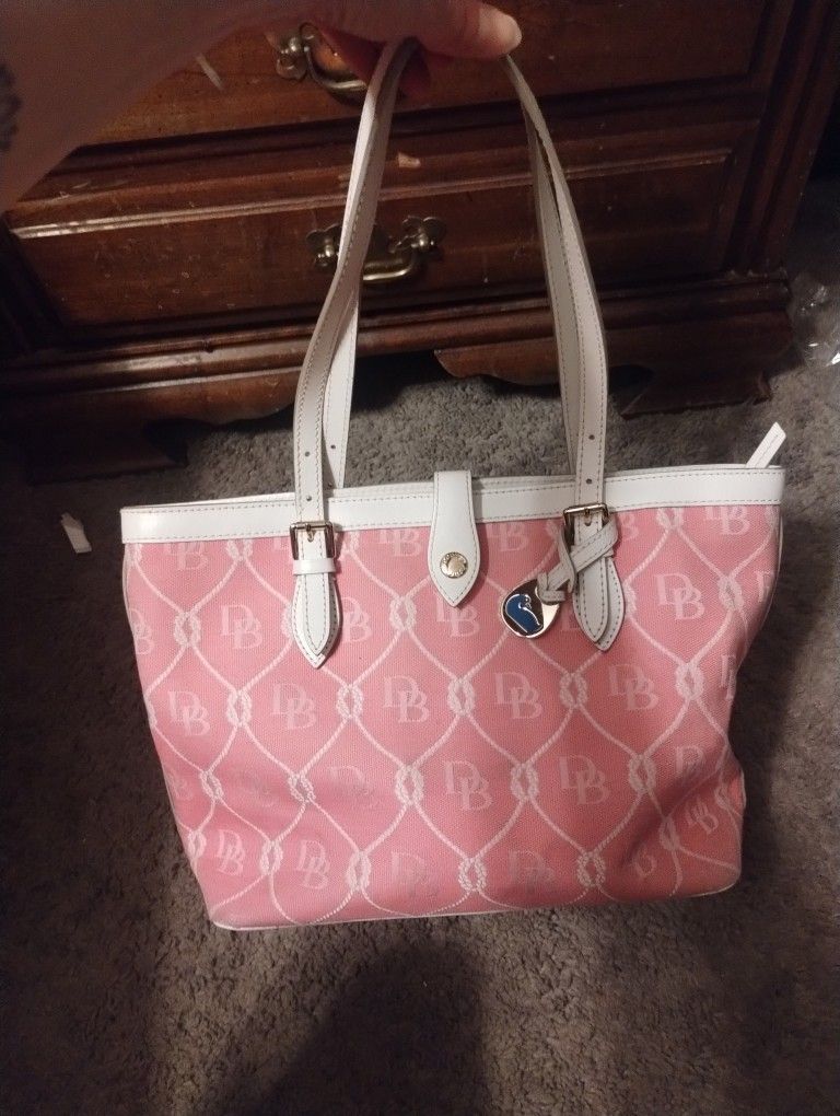 Dooney & Bourke Purse 