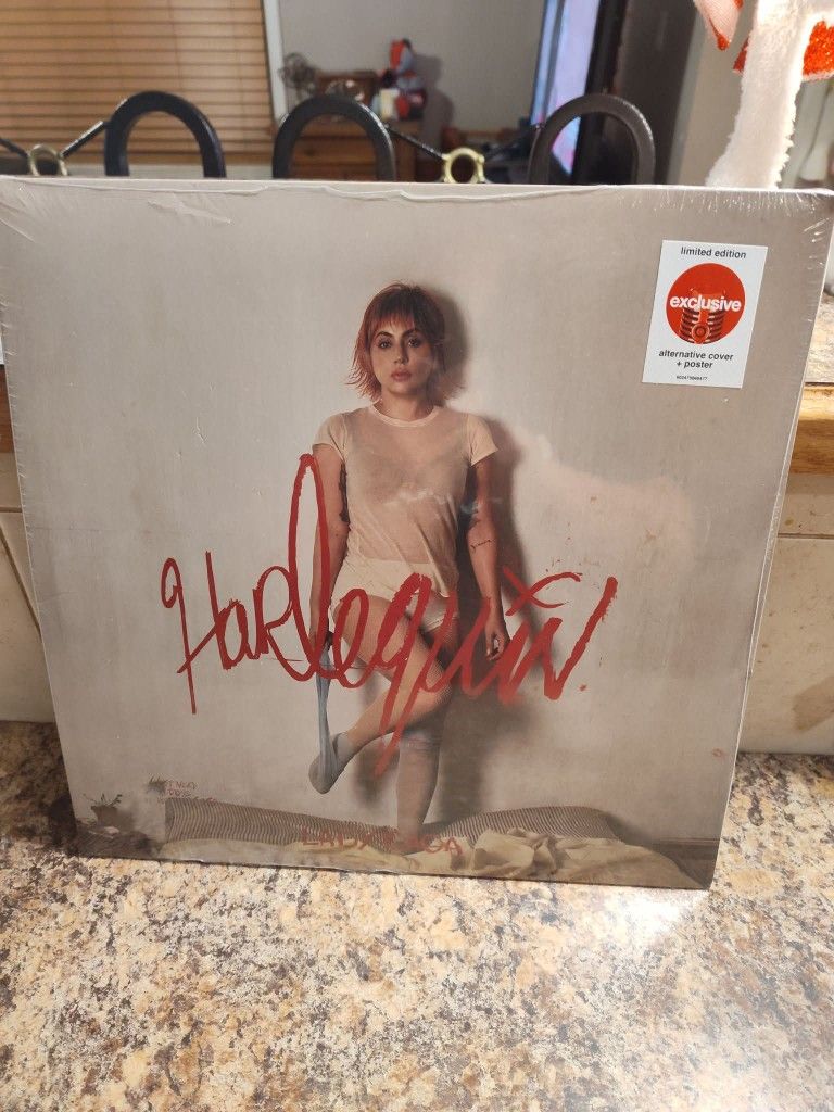 Lady Gaga Collector's Album -NEW