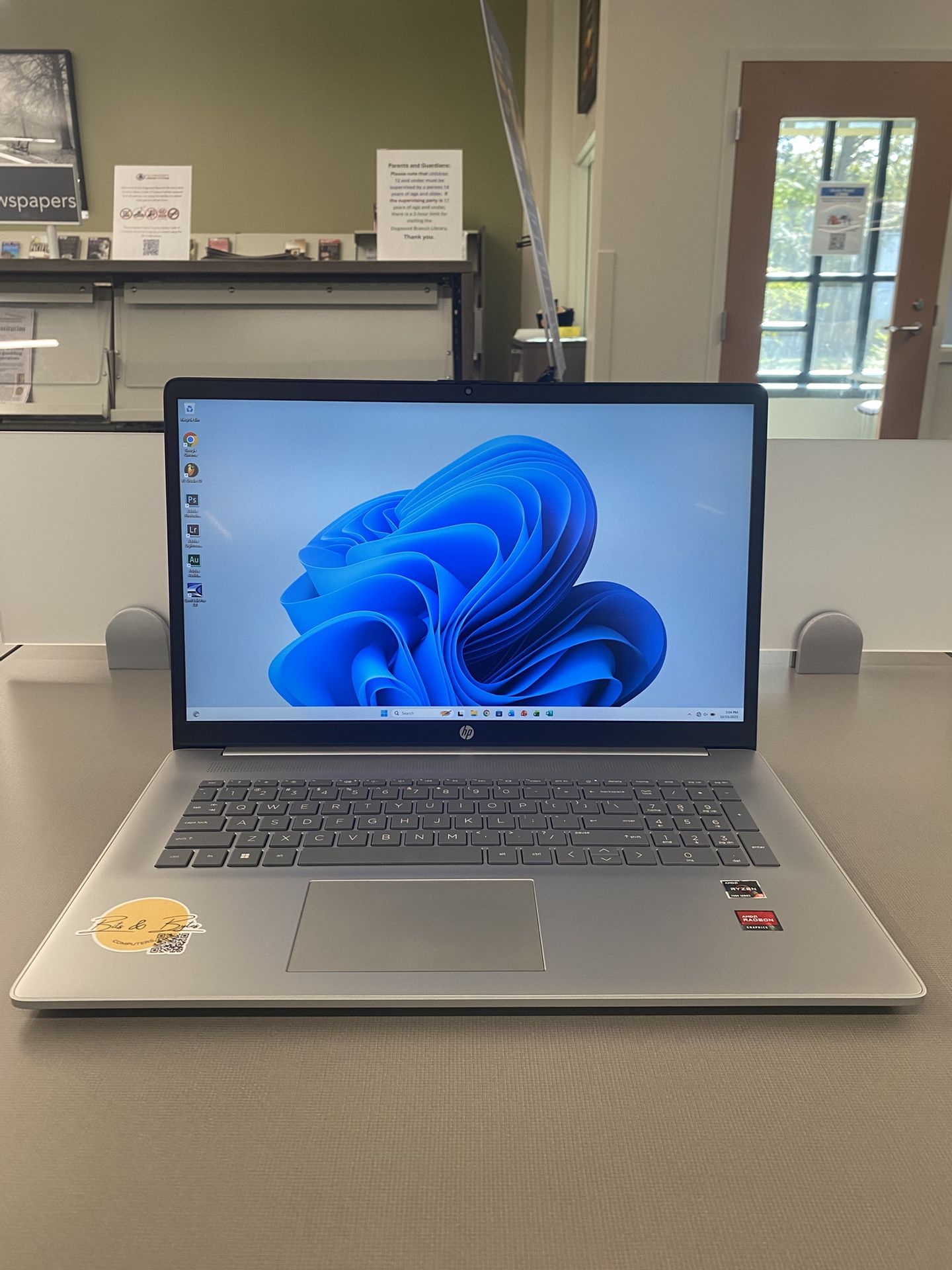 (Ryzen 5) 17inch HP Gaming Laptop 💻 w/Extras