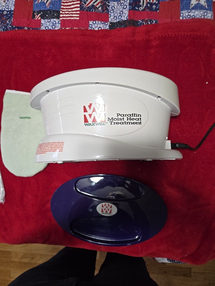 Paraffin Wax Hand Treatment