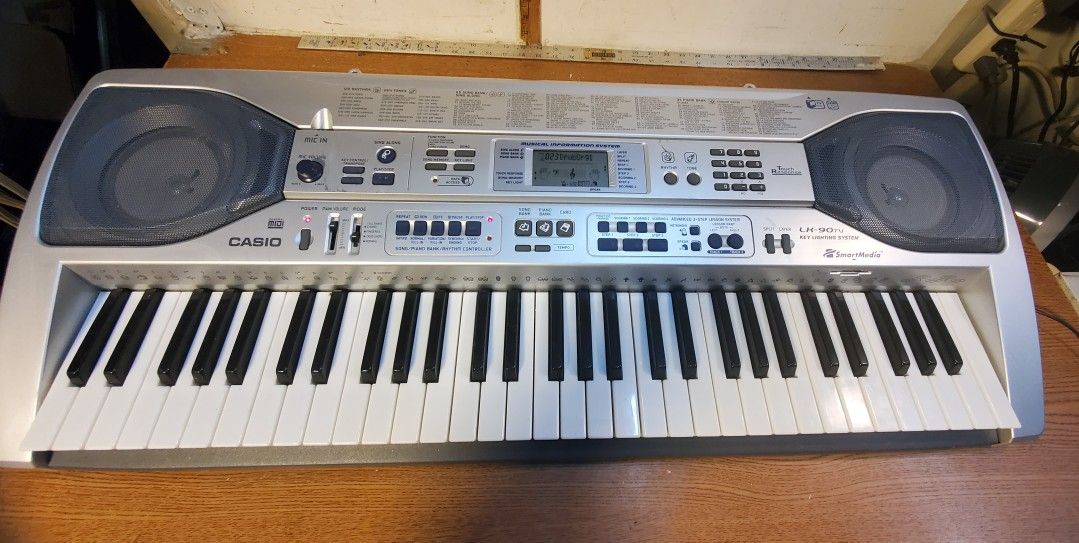 Casio Lk-90 TV Key Lighted Portable Digital Electronic Keyboard Watch Video Demo
