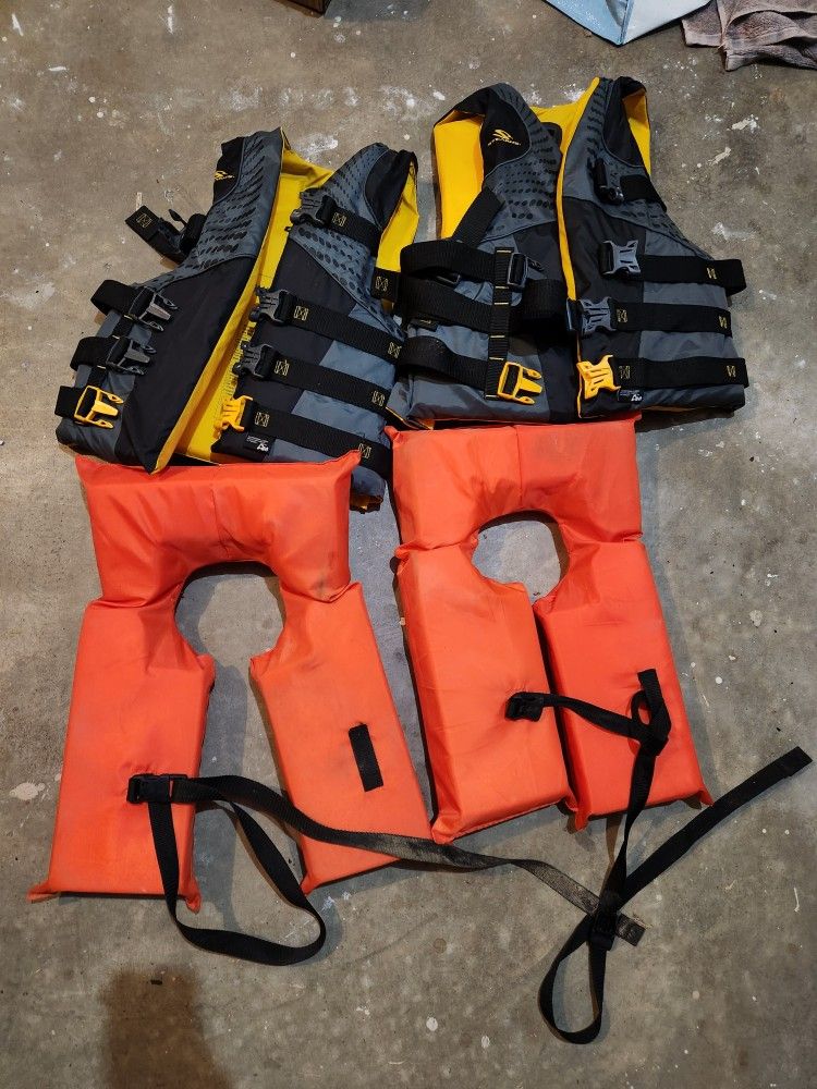 4 LIKE NEW LIFE JACKETS
