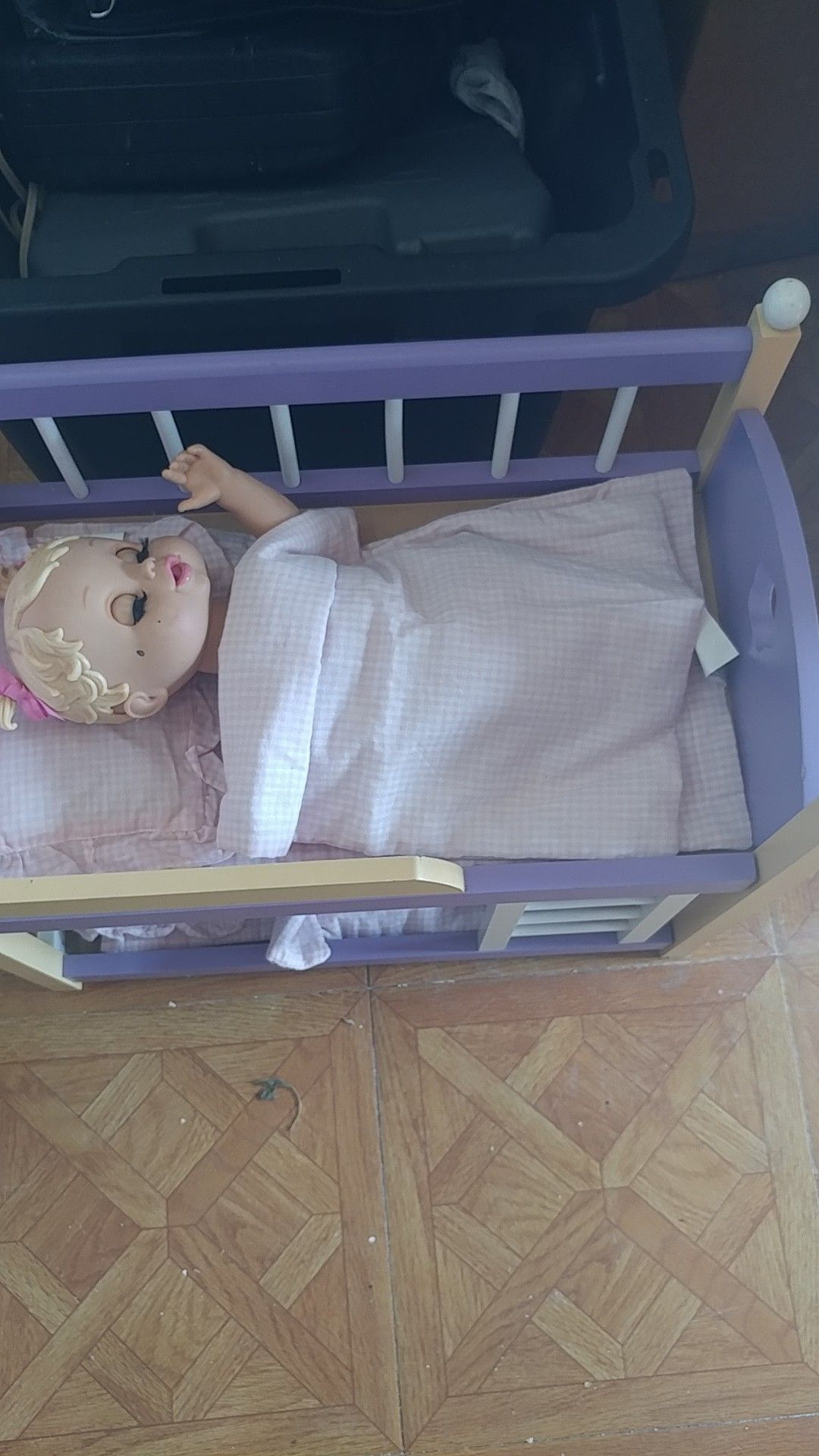 Doll +bunk bed very pretty