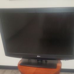 37'' class LCD Commercial Widescreen Integrated