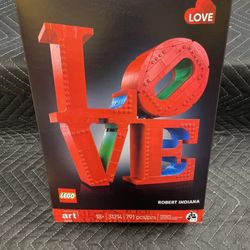 LEGO LOVE SET BRAND NEW SEALED