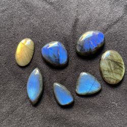 Top Quality Natural Labradorite Stones