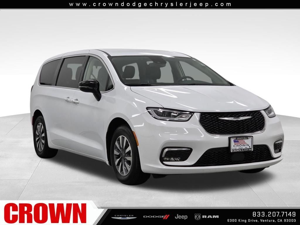 2024 Chrysler Pacifica Hybrid