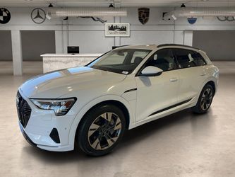 2022 Audi e-tron