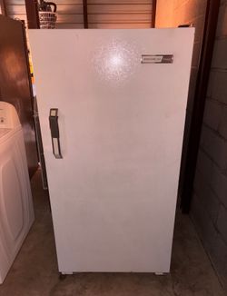 White Signature Standing Freezer