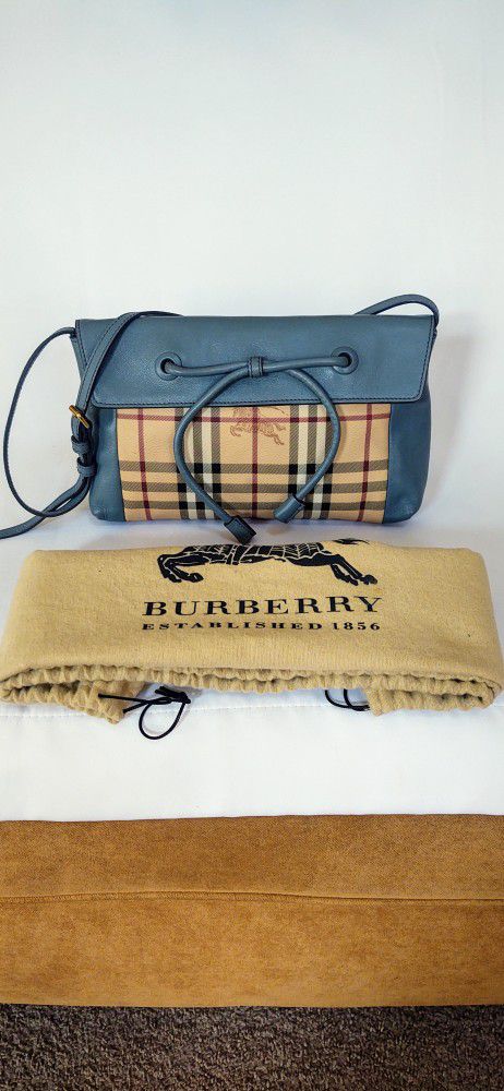 Authentic Burberry  Leah Knot Haymarket Crossbody Bag