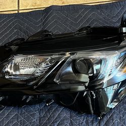 2019- 2024 toyota camry left (driver side) headlight
