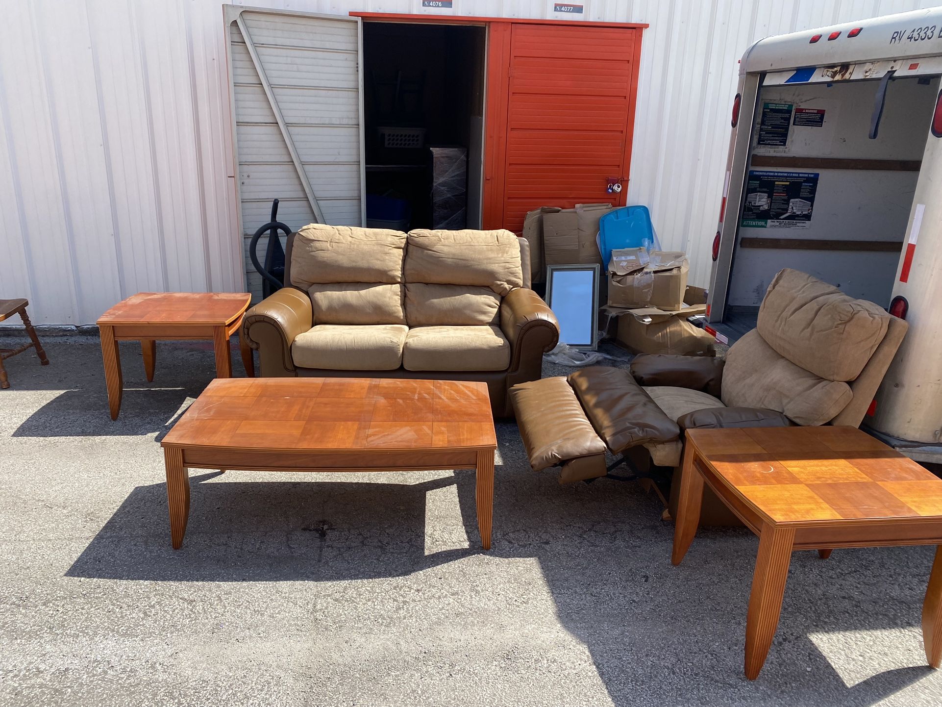 Brown Couch With Recliner Chair, Coffee Table & End Table! Free Delivery!