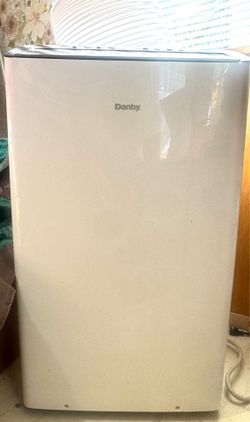 Danby 12,000 BTU Portable AIR CONDITIONER – LIKE NEW! – 2023 Model