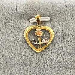 14K TriColor Gold Heart / Rose Pendant 1.1Grams
