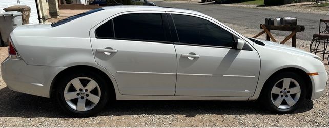 **2009 Ford Fusion SE**