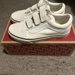 Vans Old Skool V $50