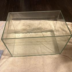 6 Gallon aquarium Tank