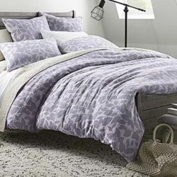 Linden Street Laurel Floral Duvet Cover Set