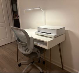 Desk, lamp, chair, printer / like new (NOT FREE)