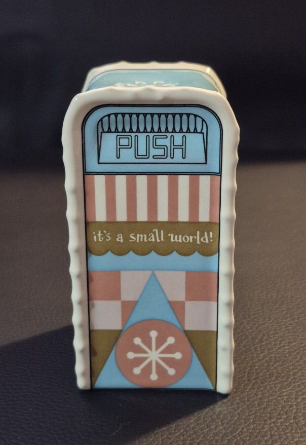 Disneyland 1 Piece "It's A Small World" Trashcan Salt & Pepper Shaker