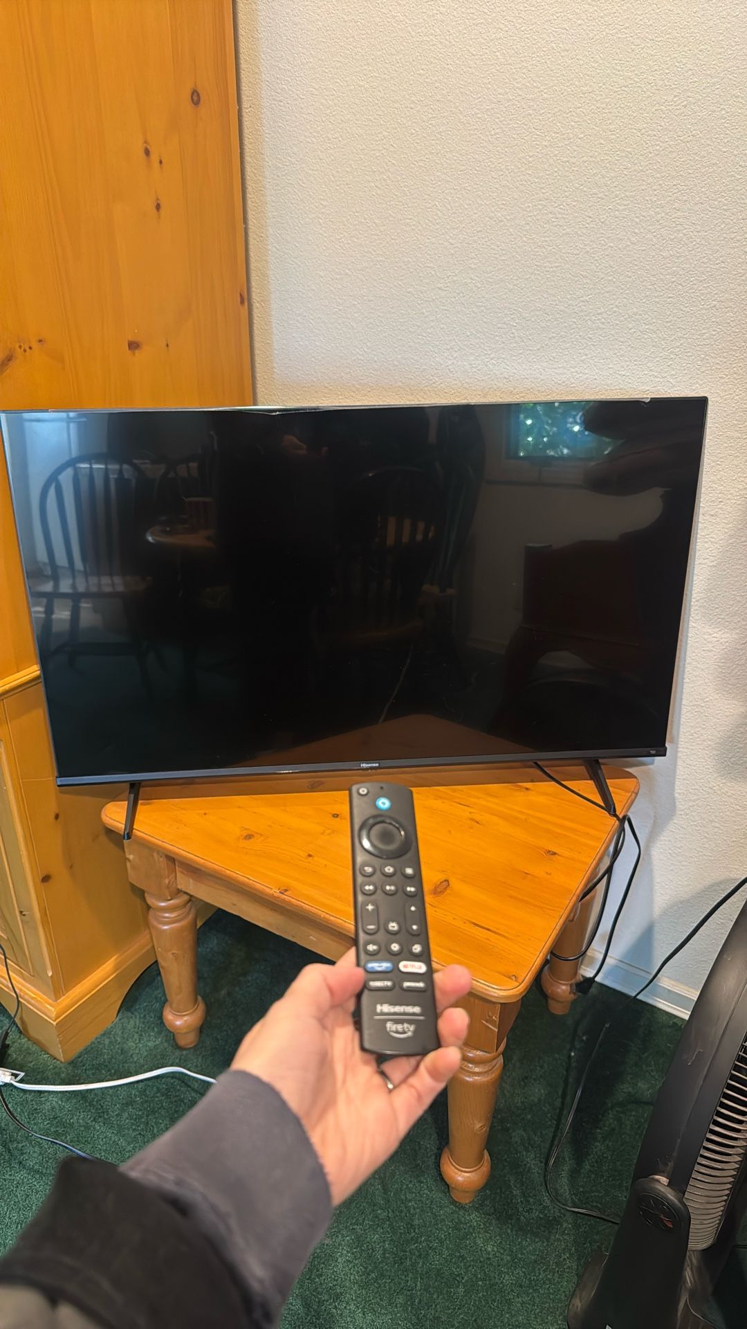 43” Hisense QLED Firetv, only used a few months
