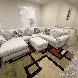 Livingroom furniture/ sectionals/ ottoman / same day delivery 🚚