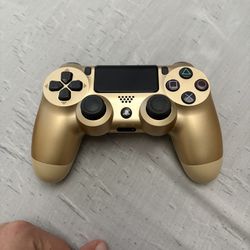 PS4 Controller
