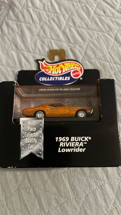 Hot wheels collectibles 1969 Buick Riviera Lowrider