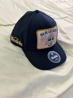 Modelo Dia De Los Muertos Snapback Hat
