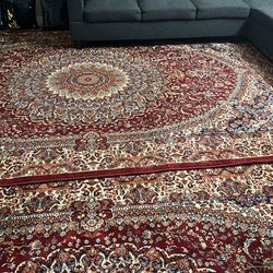 Yarn Carpets  3 Pice With 2 Hallway Carpets 