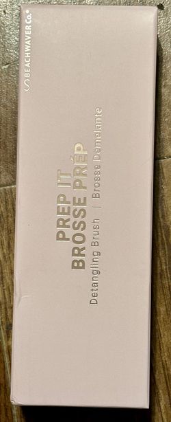 • Beachwaver “Pink” Prep It Detangling Brush