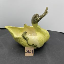 Vintage Hull #80 Bird