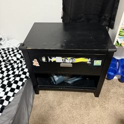 Free Night Stand 