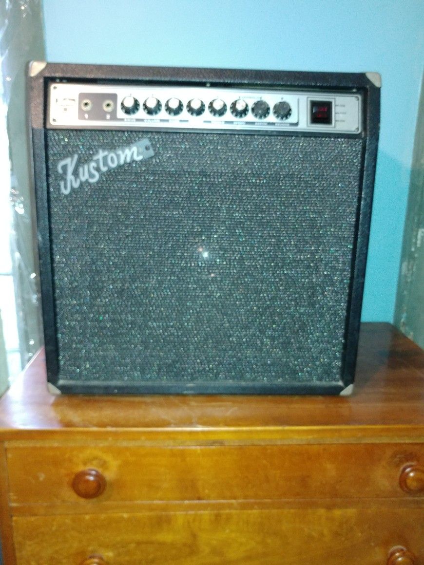 Amplifier Kustom I 200watts 1L Series 1980s