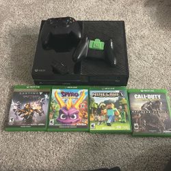 Xbox One With Rechargeable Batteries 