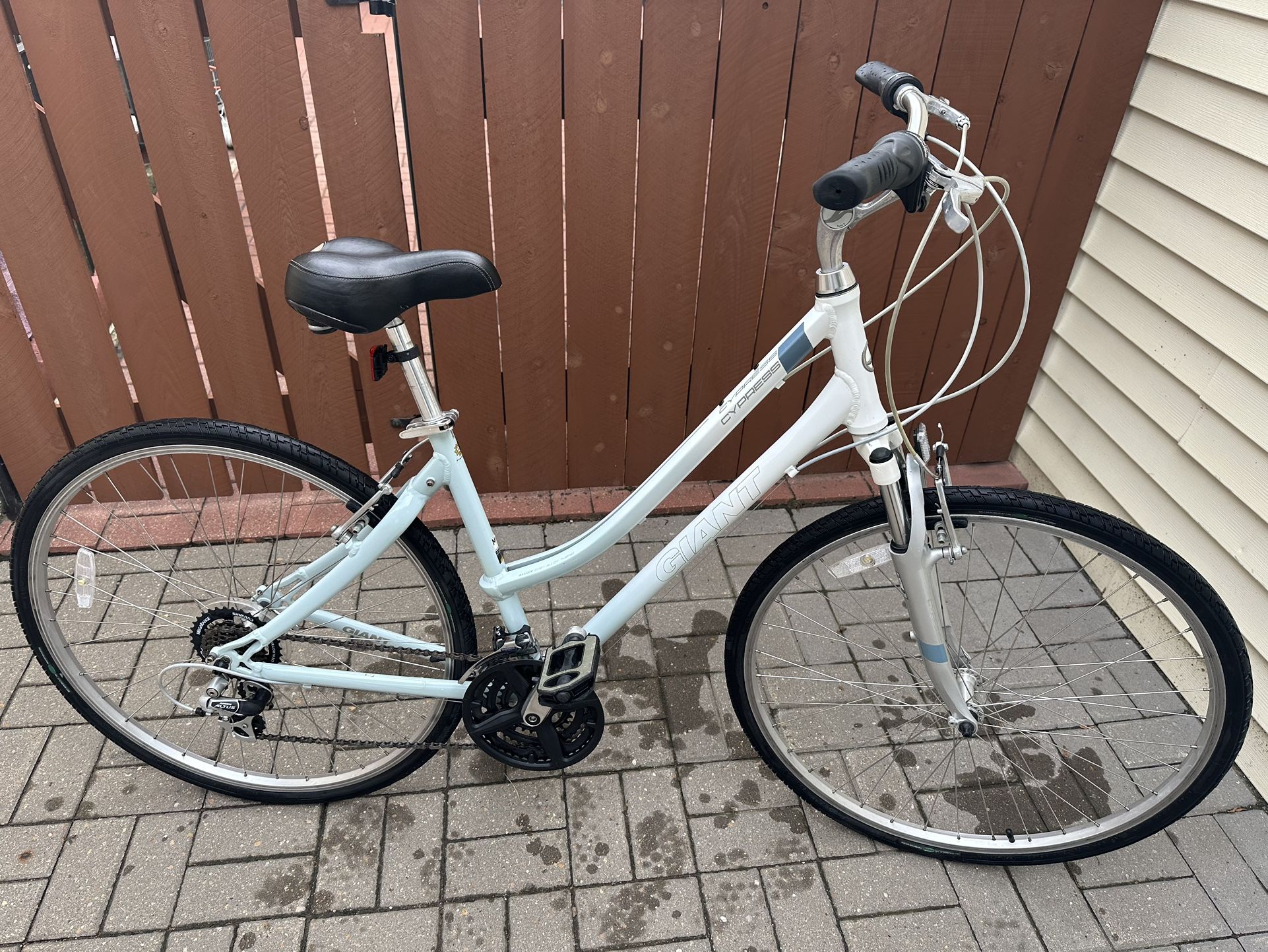 Bicycle Giant Cypress Women’s Bike