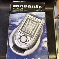 Marantz RC5400 Programmable Remote w/Charging Station & user manual in original box!