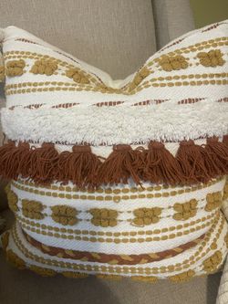 Big Decoration Pillow 