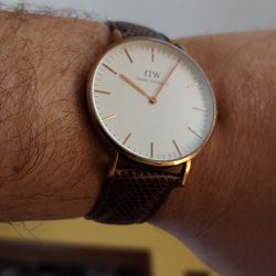 Rare Daniel Wellington With Lizard Skin Band