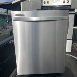 Whirlpool Dishwasher 