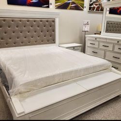 Kanwyn Whitewash Upholstered Storage Panel Bedroom Set/ Bed,nightstand, Dresser, Mirror// Mattress Sold Separately 