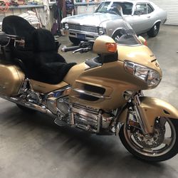 ***** IMPECCABLE!! 2006 HONDA GOLDWING, ONE OWNER *****