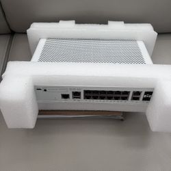 Ruckus ICX 7150-C12P - switch - 12 ports - managed/router